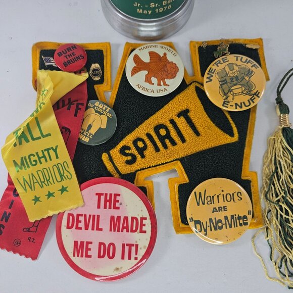 Vintage Warriors Spirit Memorabilia Lot Buttons Ribbons Pennant Mug & Tassel - Picture 2 of 13